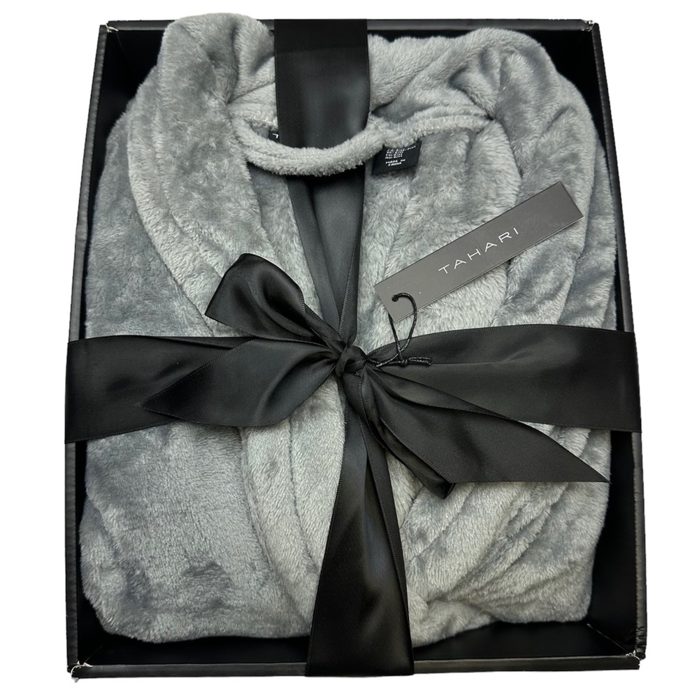 Tahari Plush Grey Robe in Gift Box Small/Medium